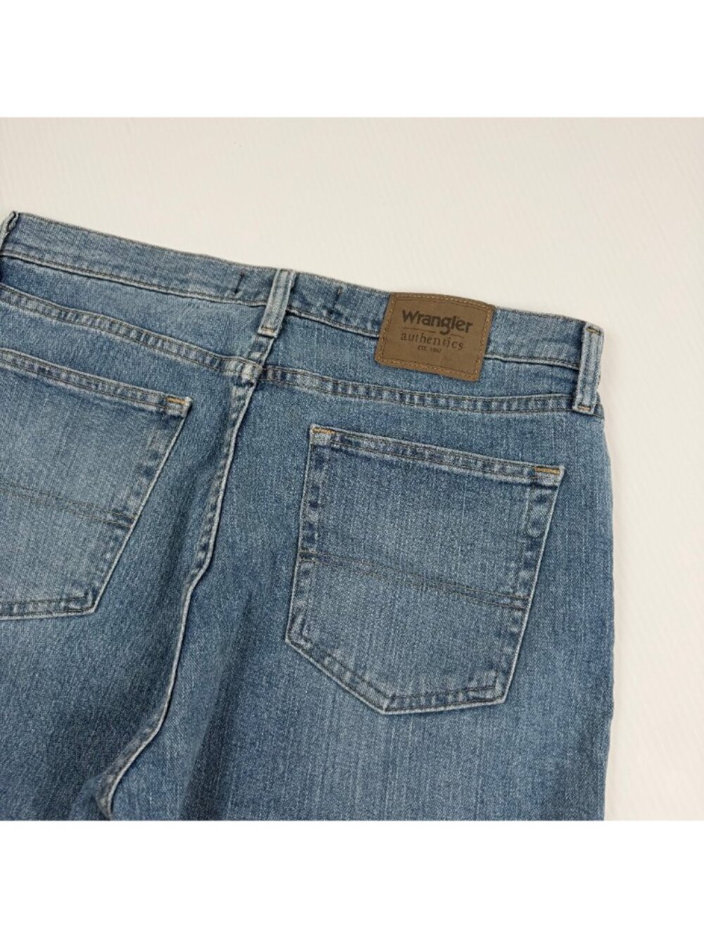 Wrangler Authentics Baggy Denim Shorts 33 - Picture 4 of 5